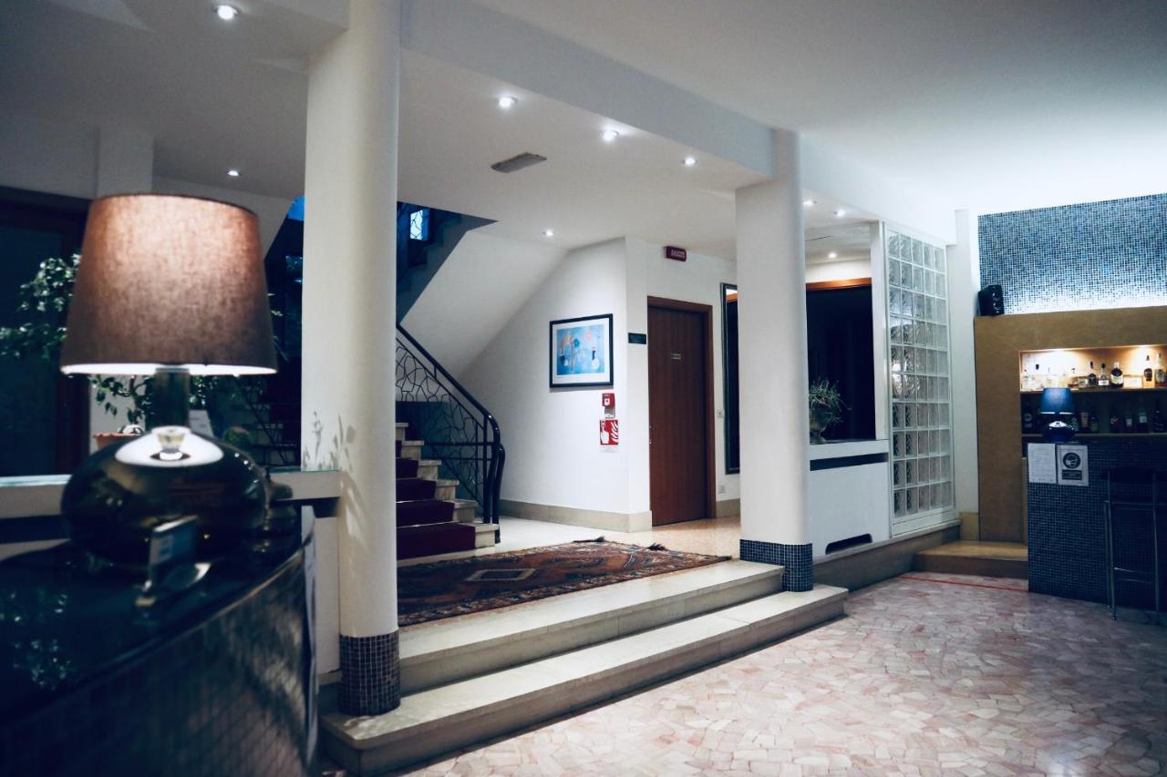 Hotel All'Oasi Paese Exterior foto