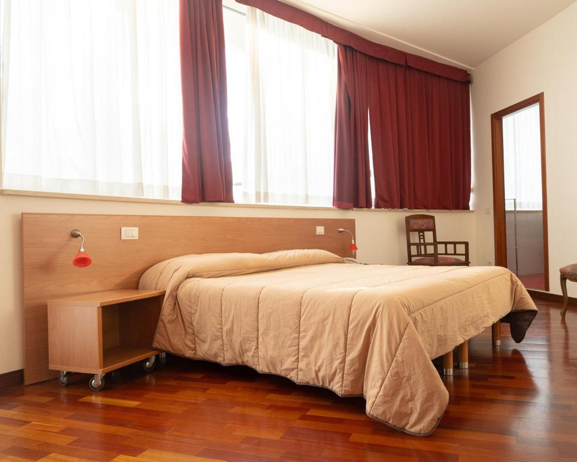 Hotel All'Oasi Paese Exterior foto
